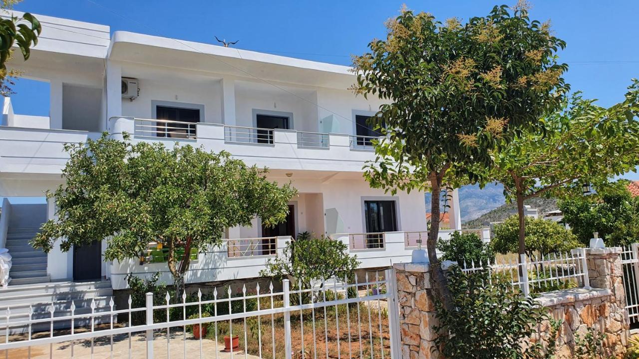 Aparthotel Soni Oruci *