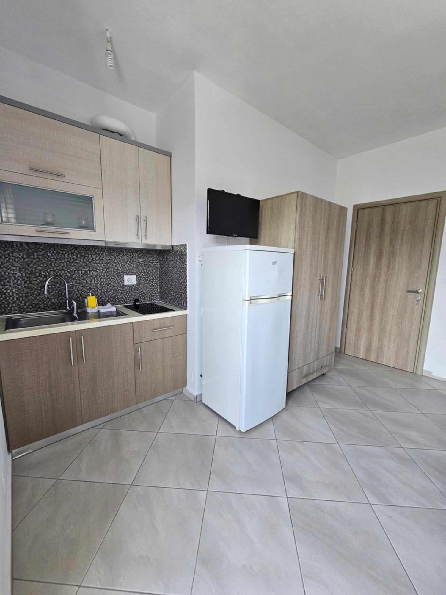 Aparthotel Soni Oruci *